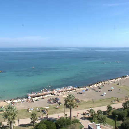 Delfino 39 * باري