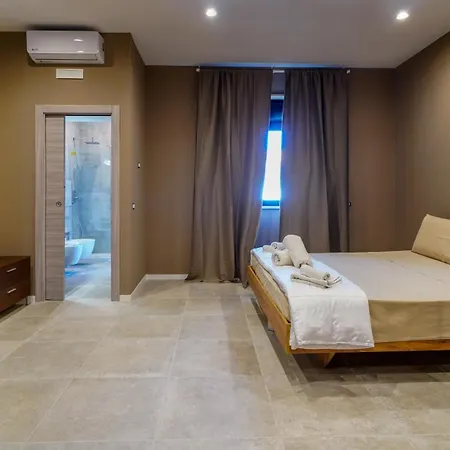 Delfino 39 * باري